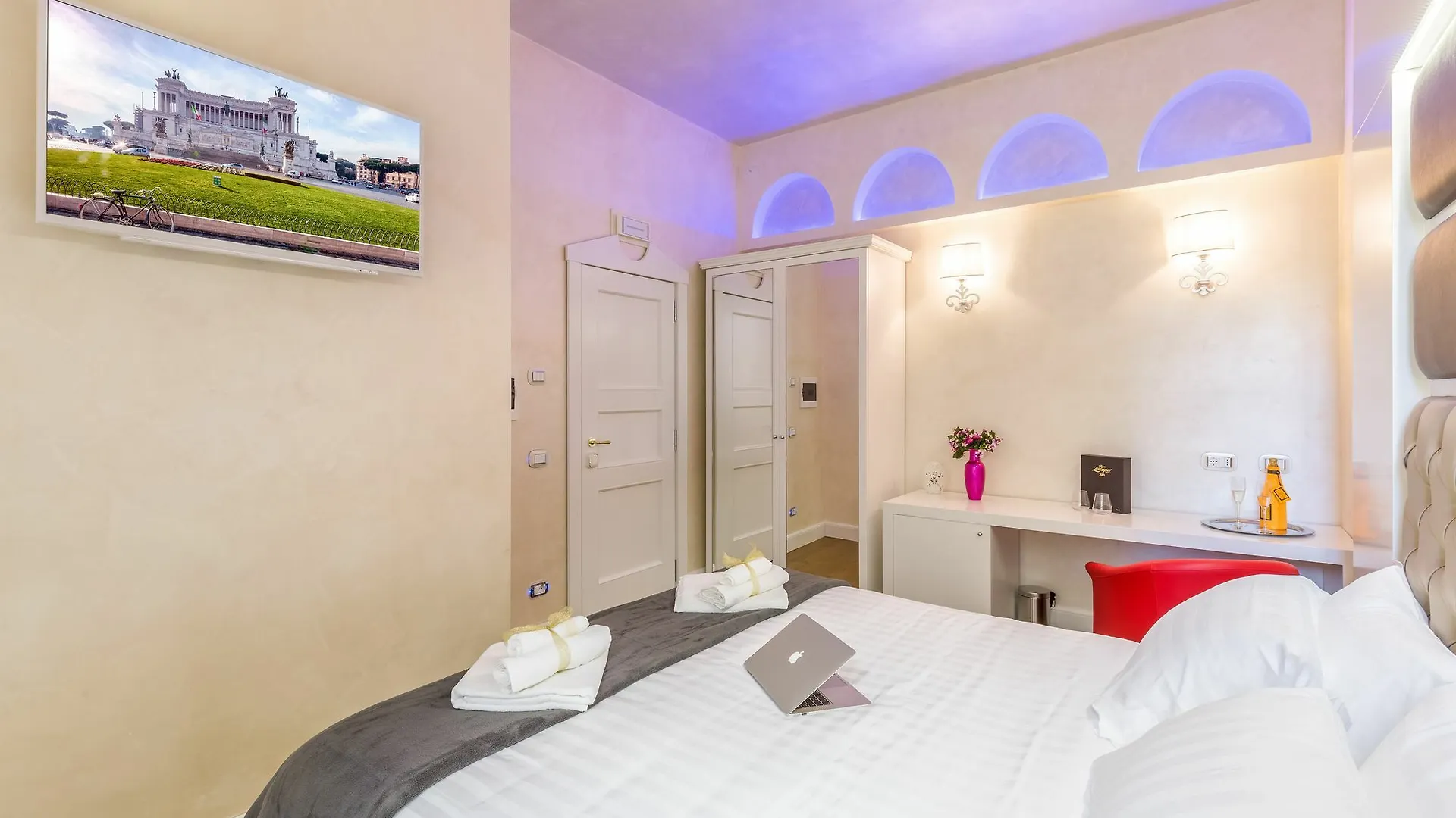 B&B Luxury Piazza Venezia Rome 3*,  Italy